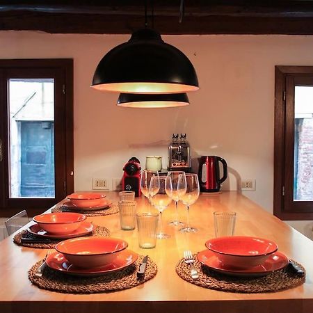 Erbe Canal View Private House Венеция Екстериор снимка