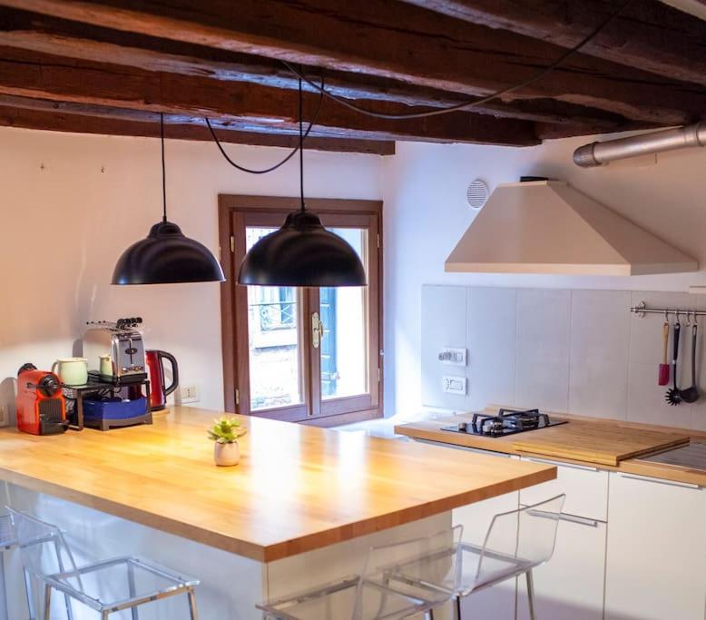Erbe Canal View Private House Венеция Екстериор снимка